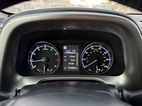 Used 2017 Toyota RAV4 XLE FWD image 15