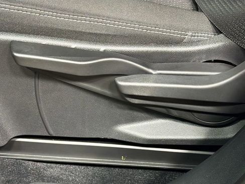 Used 2025 Chevrolet Blazer EV LT image 23