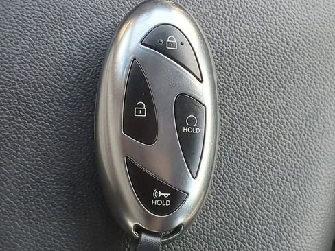 Used 2025 Hyundai Elantra Sport FWD image 23