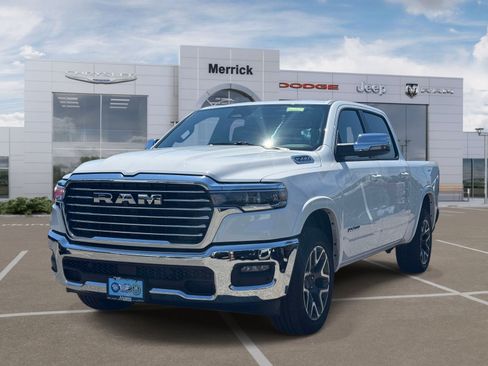 Used 2026 RAM 1500 Laramie AWD/4WD image 4