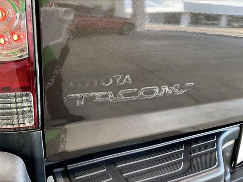 Used 2011 Toyota Tacoma PreRunner w/ SR5 Pkg #2 RWD image 30