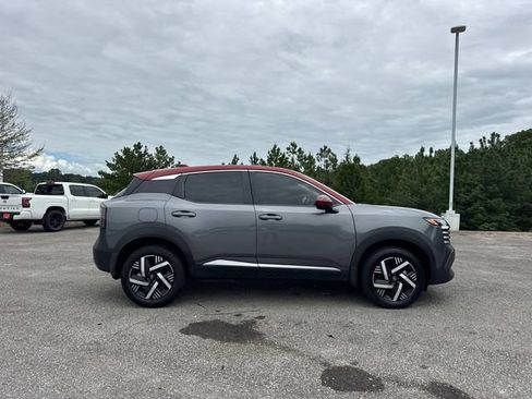 Certified 2025 Nissan Kicks SV FWD image 4