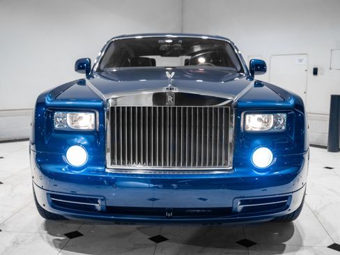 Used 2011 Rolls-Royce Phantom Sedan RWD image 23