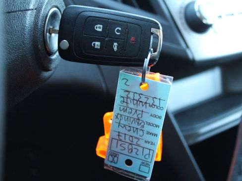 Used 2017 Chevrolet Equinox Premier w/ Enhanced Convenience Package image 29