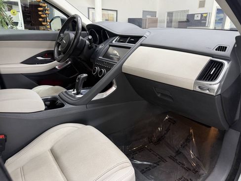 Used 2018 Jaguar E-PACE S AWD/4WD image 18