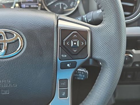 Used 2023 Toyota Tacoma SR5 w/ Technology Package AWD/4WD image 18