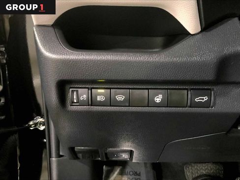 Used 2023 Toyota RAV4 XLE image 33