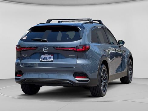 Certified 2025 MAZDA CX-70 Plug-In Hybrid w/ Premium Pkg AWD/4WD image 33