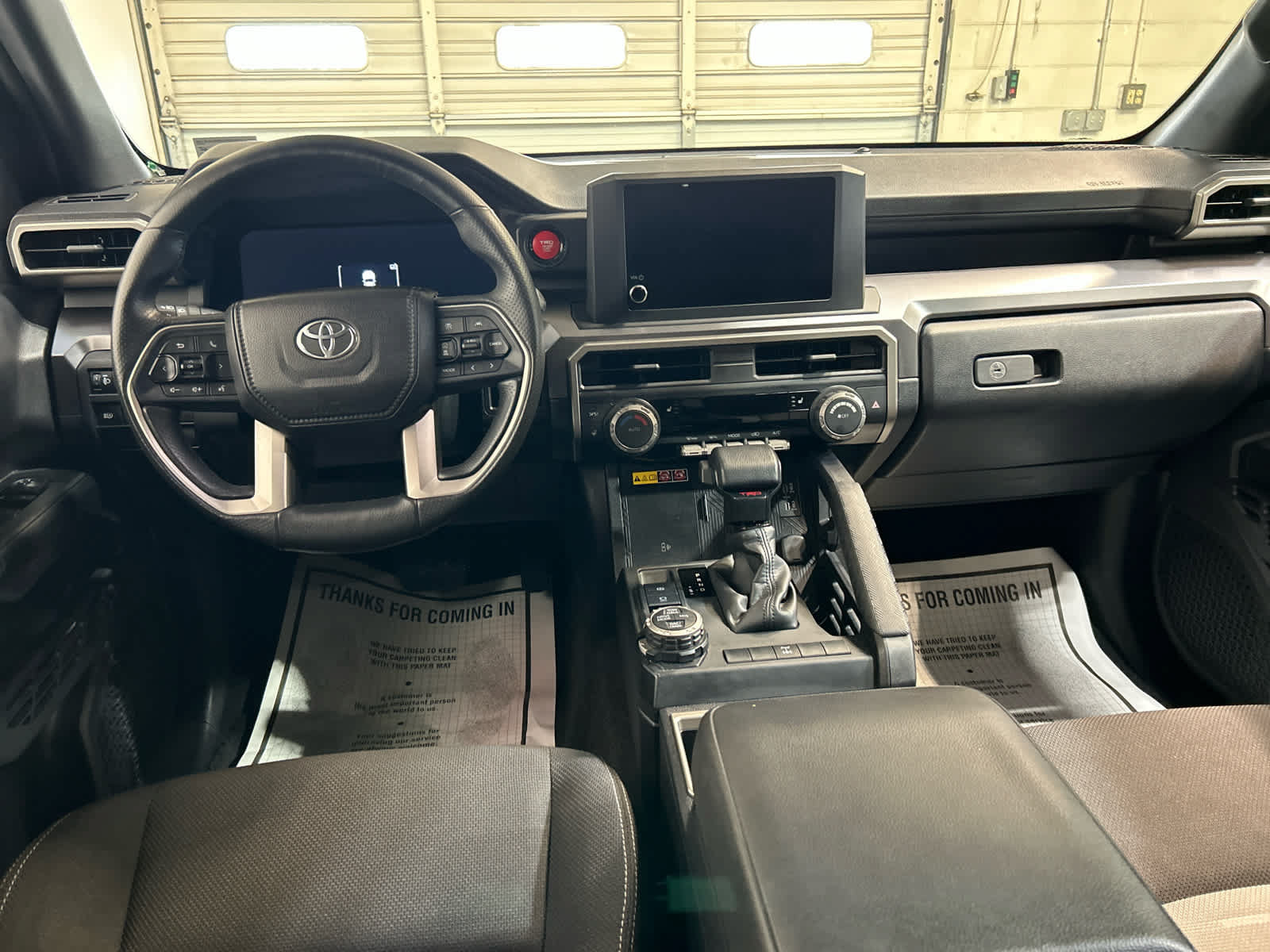 Used 2025 Toyota 4Runner TRD Off-Road AWD/4WD image 9