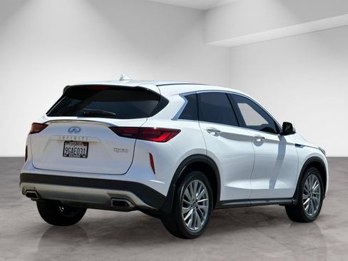 Used 2023 INFINITI QX50 Pure FWD image 7