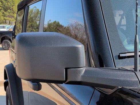 New 2025 Ford Bronco 4-Door AWD/4WD image 11