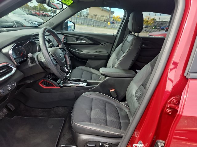 Used 2023 Chevrolet TrailBlazer RS w/ Convenience Package FWD image 10