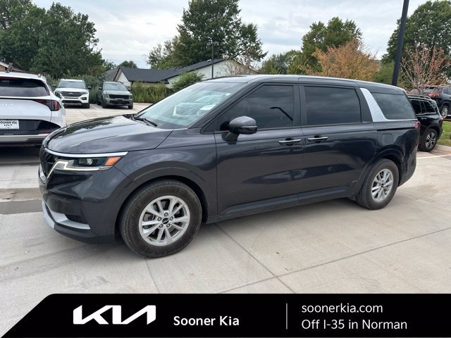 Used 2023 Kia Carnival LX FWD image 1