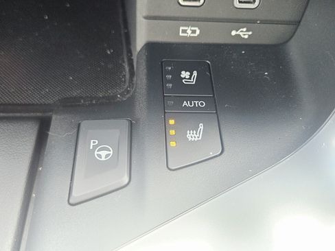 Used 2025 Lexus LX 700h Overtrail AWD/4WD image 27