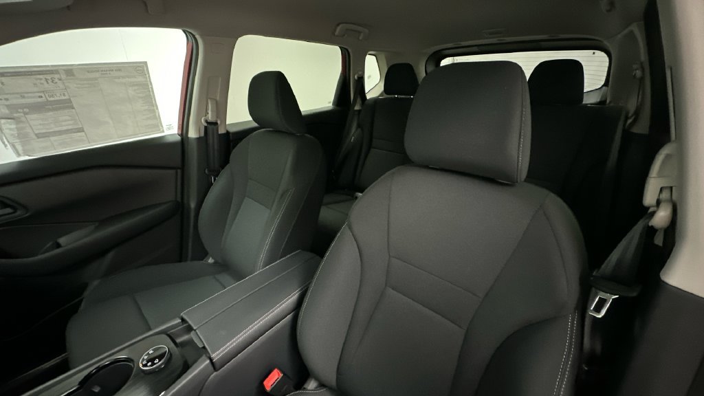 Certified 2024 Nissan Rogue S AWD/4WD image 7