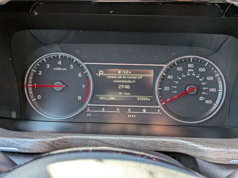Used 2022 Kia Sorento S w/ Panoramic Sunroof Package AWD/4WD image 13