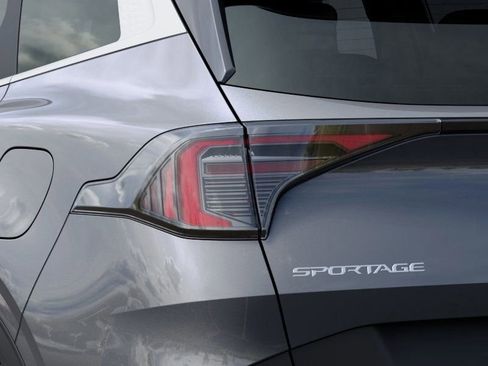 New 2026 Kia Sportage LX image 11