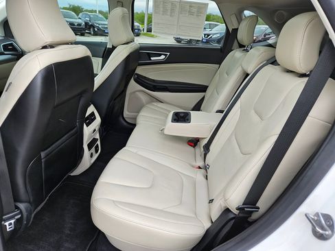 Used 2022 Ford Edge Titanium w/ Equipment Group 301A AWD/4WD image 28