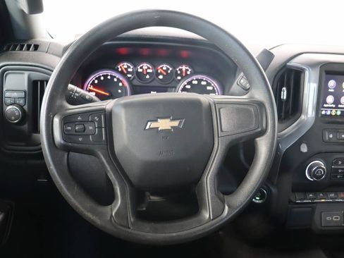 Used 2022 Chevrolet Silverado 1500 Custom RWD image 9