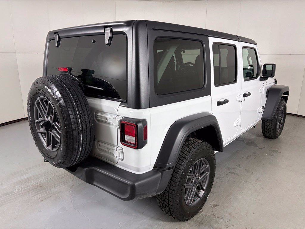 Used 2025 Jeep Wrangler Unlimited Sport AWD/4WD image 8