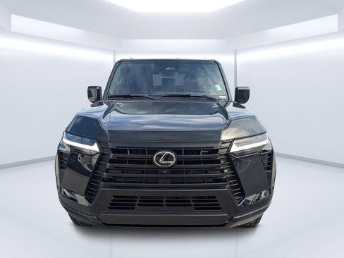 Used 2025 Lexus GX 550 w/ Accessory Package (Z1) image 8