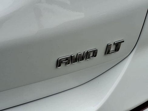 Certified 2024 Chevrolet Equinox LT AWD/4WD image 19