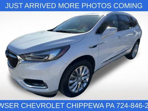 Used 2020 Buick Enclave Essence image 4