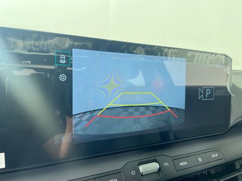 New 2025 Kia K4 LXS image 25