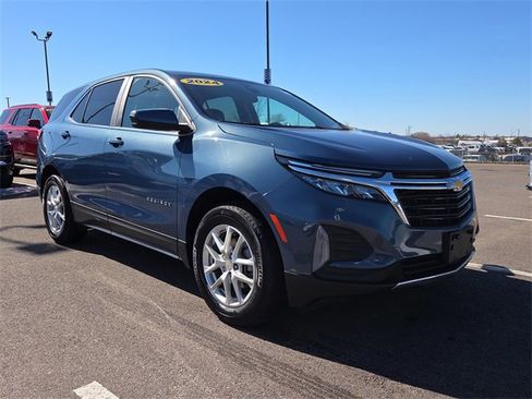 Used 2024 Chevrolet Equinox LT image 1