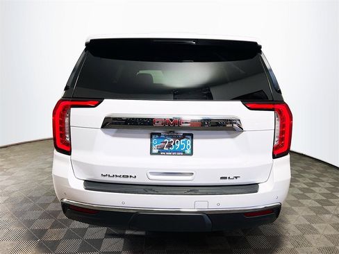 Used 2022 GMC Yukon SLT w/ SLT Premium Package image 7