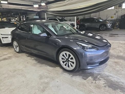 Used 2023 Tesla Model 3 Standard Range RWD image 2