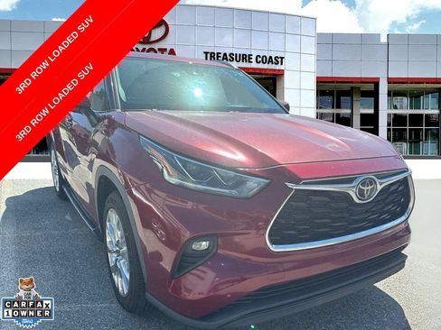 Used 2023 Toyota Highlander Limited FWD image 1