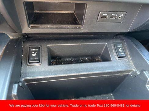 Used 2019 Nissan Titan SL w/ Midnight Edition AWD/4WD image 21