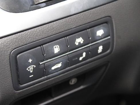 Used 2015 Hyundai Genesis 3.8 w/ Option Group 03 image 10