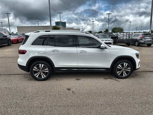 Used 2025 Mercedes-Benz GLB 250 image 10