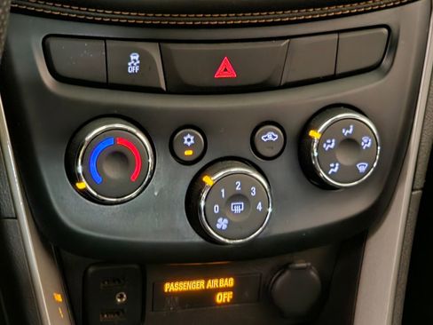 Used 2019 Chevrolet Trax LS w/ LPO, Protection Package FWD image 14