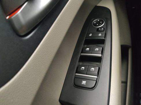 Used 2020 Kia Forte LXS FWD image 27