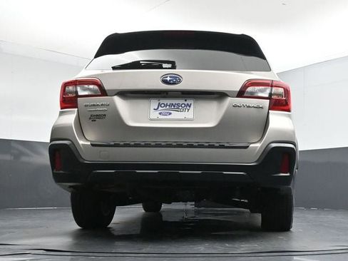 Used 2018 Subaru Outback 2.5i Premium image 33