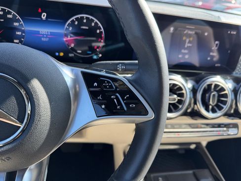 Certified 2025 Mercedes-Benz GLB 250 image 12