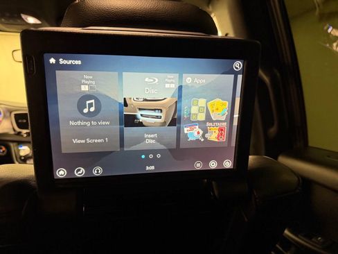 Used 2019 Chrysler Pacifica Touring-L Plus w/ S Appearance Package FWD image 23