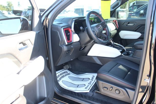 Used 2024 GMC Canyon AT4X AWD/4WD image 14