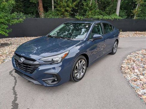 Used 2025 Subaru Legacy Limited AWD/4WD image 1