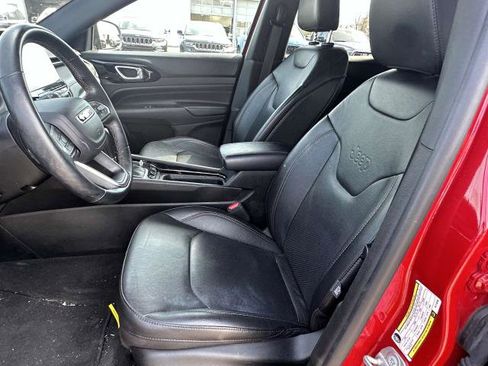 Used 2022 Jeep Compass Limited image 14