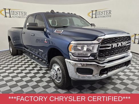 Used 2022 RAM 3500 Tradesman AWD/4WD image 2