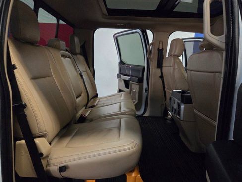 Used 2021 Ford F250 Lariat w/ Lariat Ultimate Package image 9