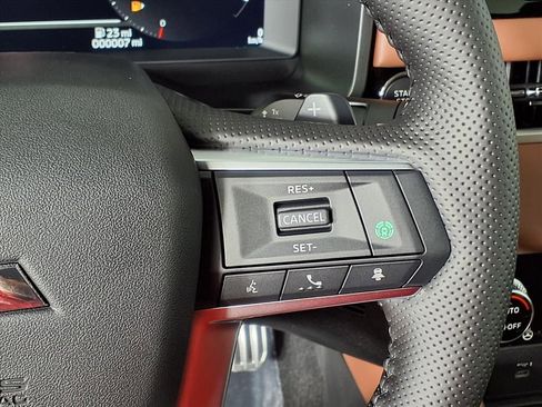 New 2026 Mitsubishi Outlander SEL image 24