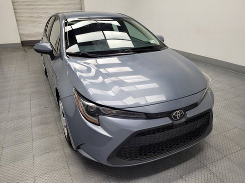 Used 2020 Toyota Corolla LE FWD image 14