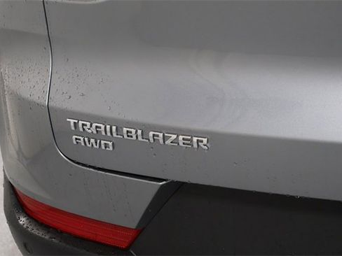 New 2026 Chevrolet TrailBlazer LT w/ Convenience Package image 5