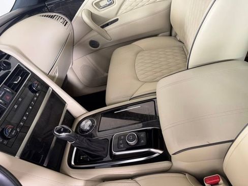 Used 2023 INFINITI QX80 Sensory w/ All-Season Package AWD/4WD image 16