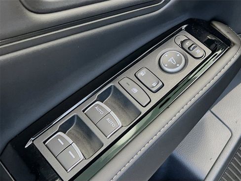 Certified 2025 Honda Accord Touring image 20